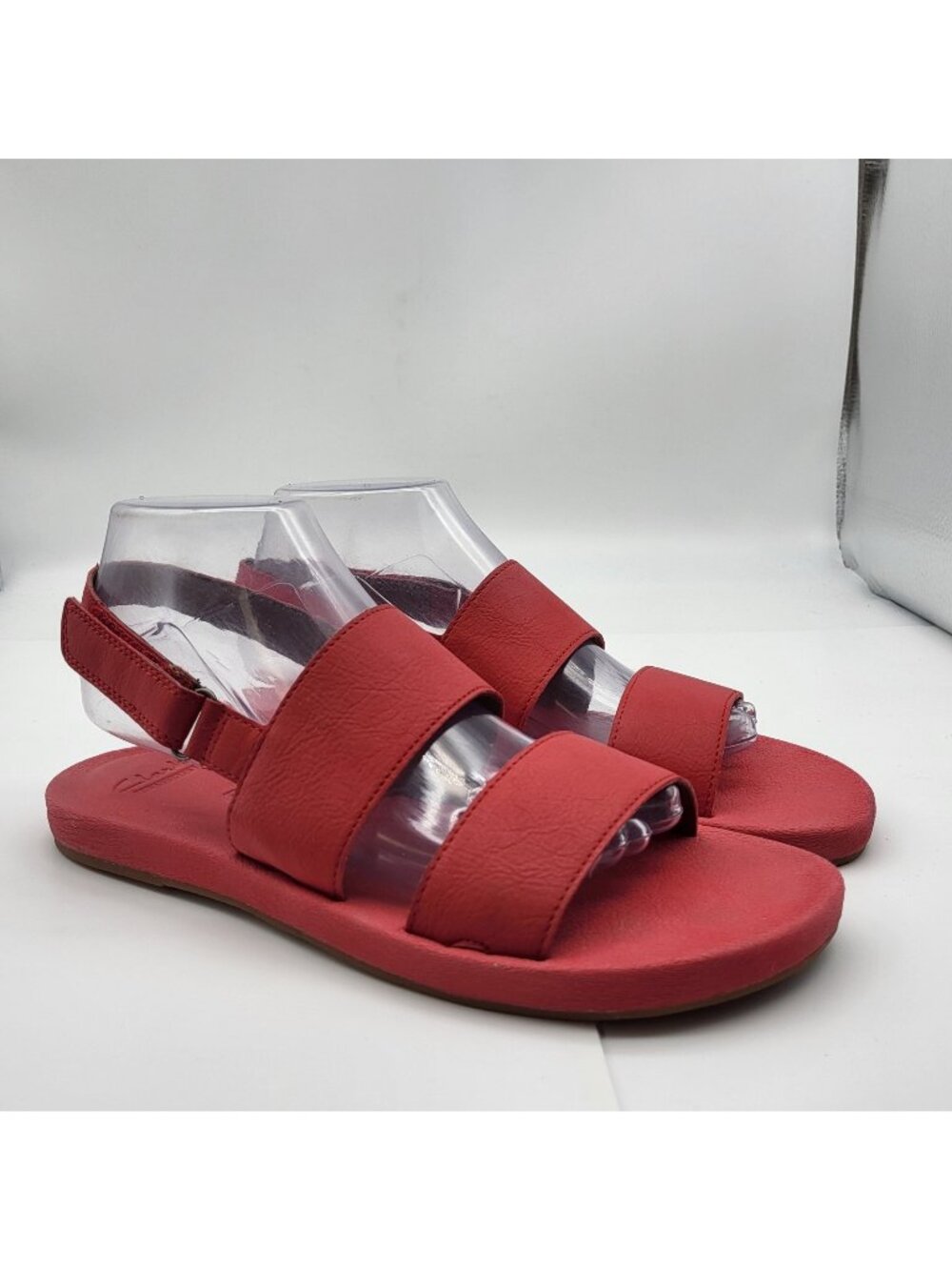 Clarks Red Slingback Sandals 9.5 Narrow Beachy Resort Festival Vegan